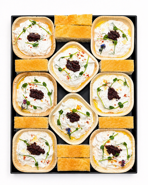 Plateau de burrata crémeuse, à l’huile de truffe et brisures de truffe